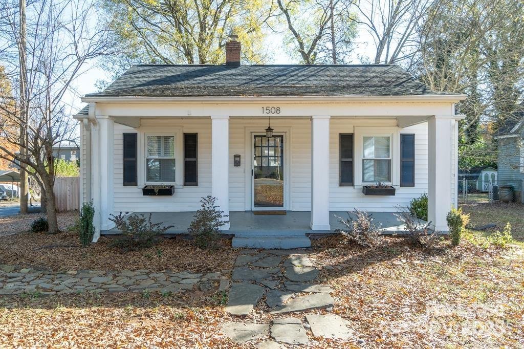 Property image 1 at 1508 Chippendale Road, Charlotte, NC 28205
