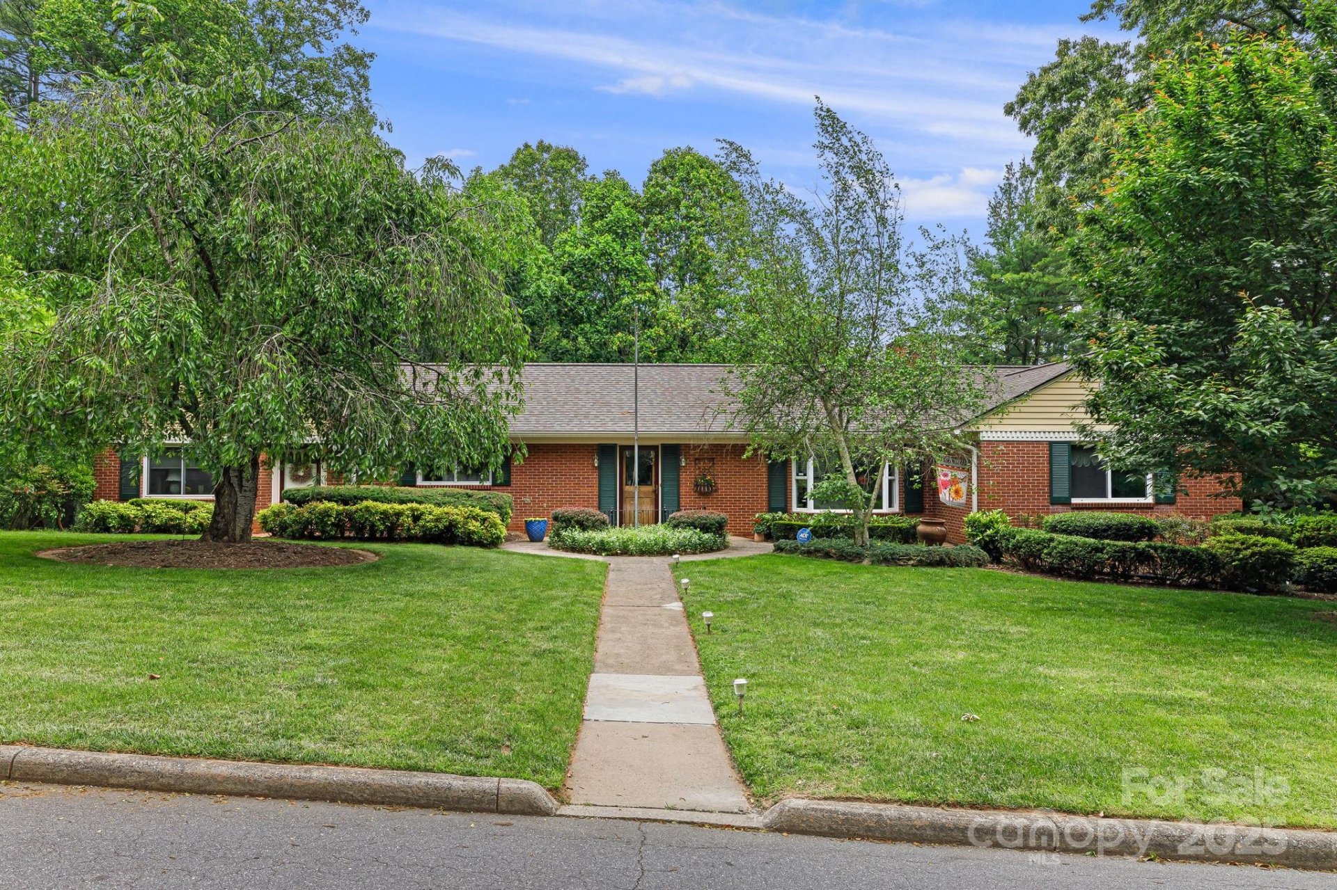 Property at 4 Dogwood Road, Asheville, NC 28804