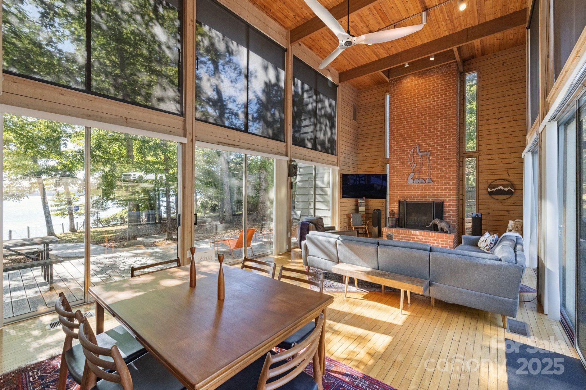 1112 Riverwood Drive