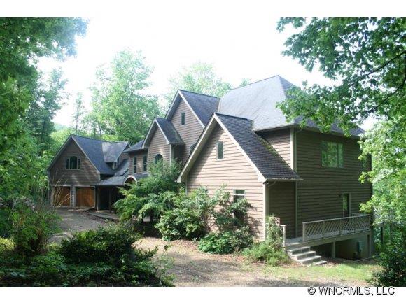 128 Hawk Ridge Drive