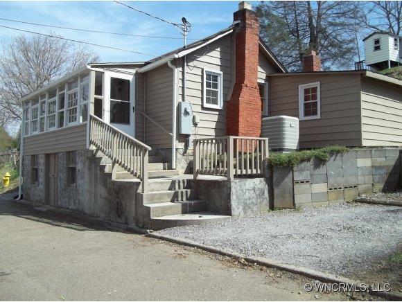 Property image 1 at 36 Vance St, Canton, NC 28716