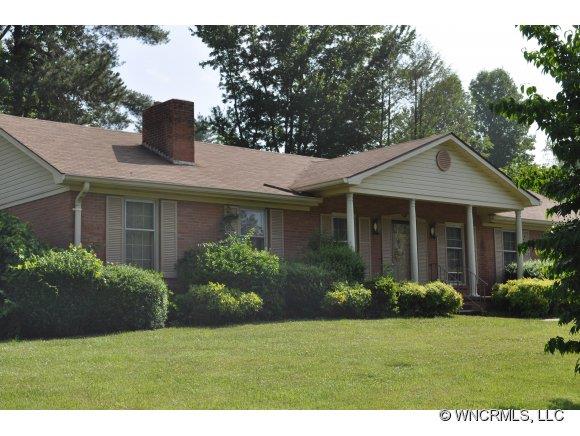 Property image 1 at 117 Brentwood Drive, Hendersonville, NC 28739