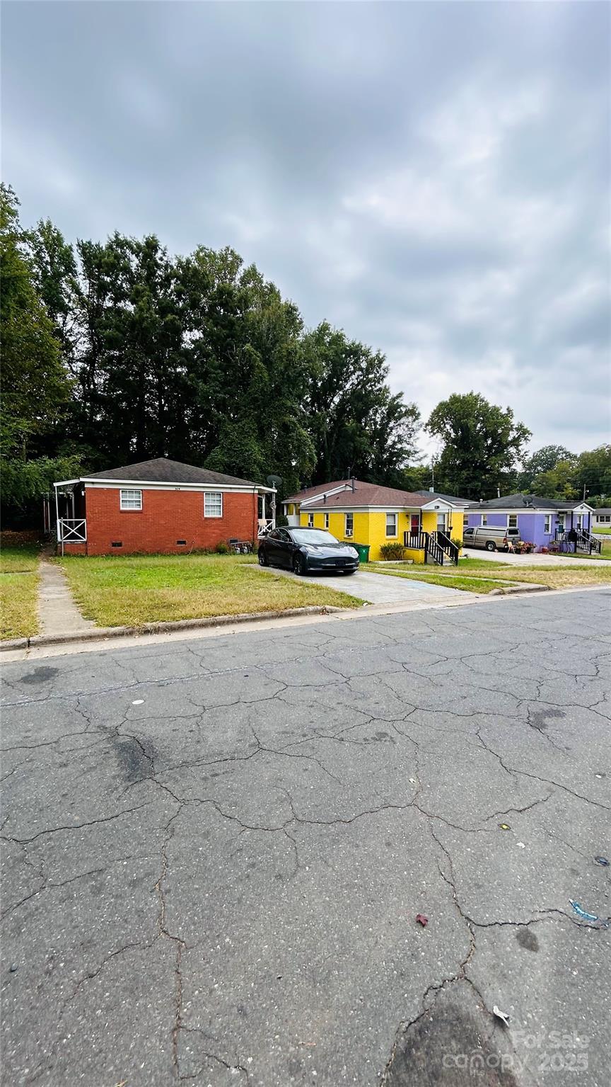 Property at 929 Mcarthur Avenue, Charlotte, NC 28206