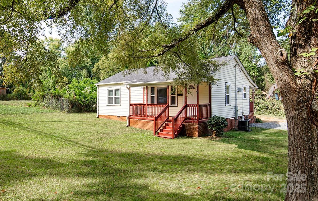 Property image 1 at 2500 Old Steele Creek Road, Charlotte, NC 28208