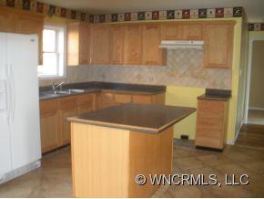 Property image 1 at 142 Blake Dr, Canton, NC 28716