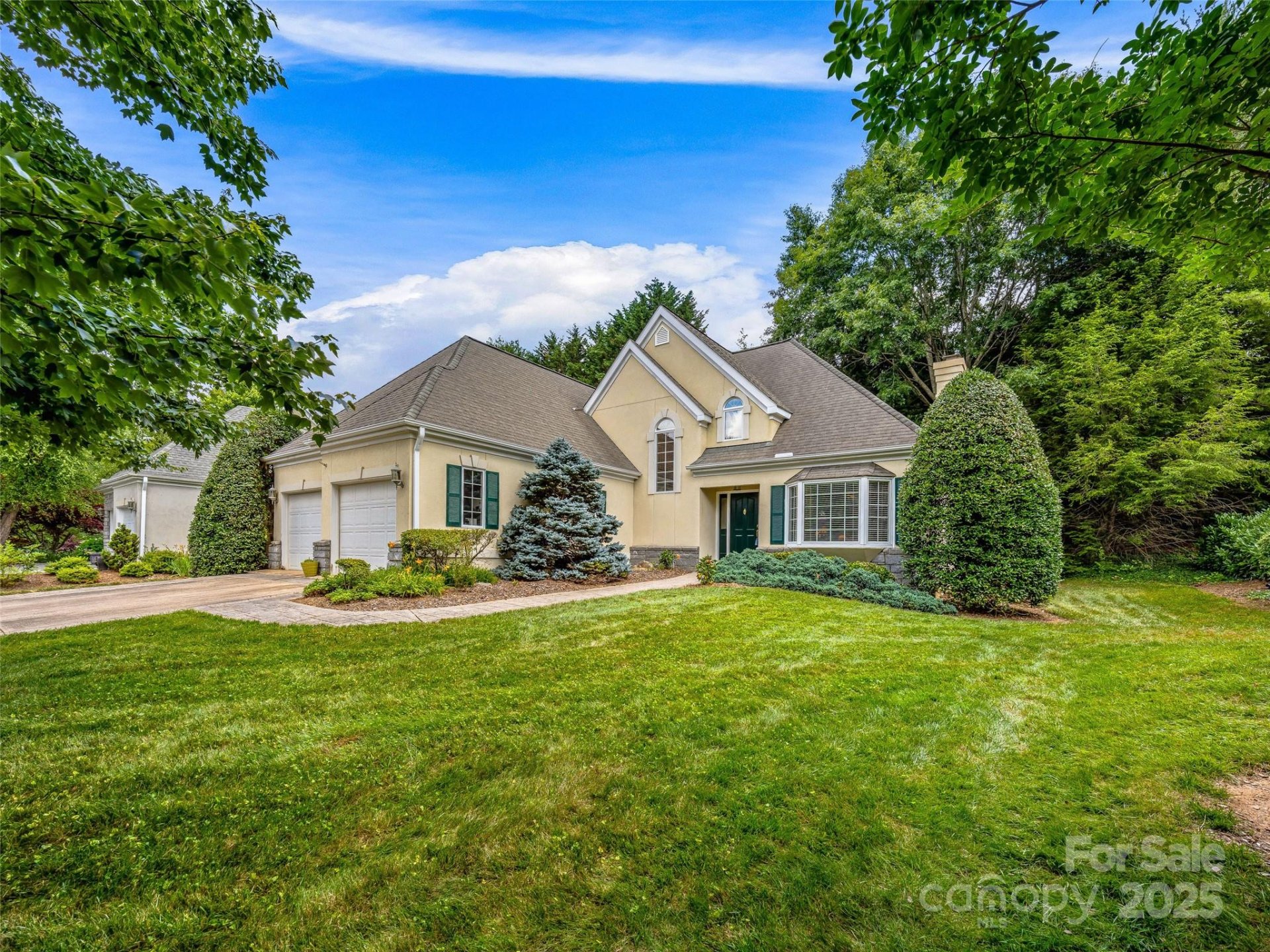 Property at 40 Tiverton Lane, Asheville, NC 28803