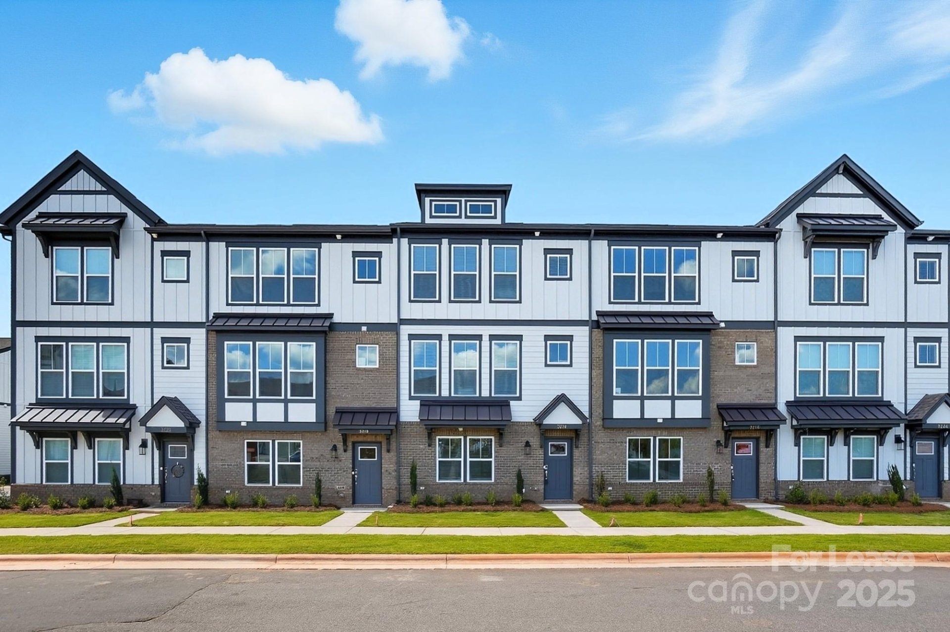 Property image 1 at 3210 Stelfox Street, Charlotte, NC 28262