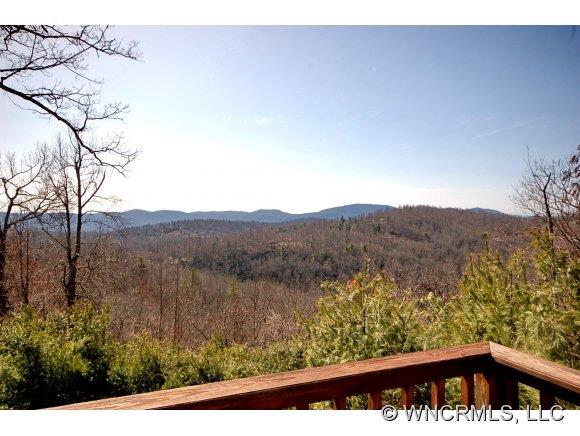Property image 1 at 100 Blackberry Place, Hendersonville, NC 28739
