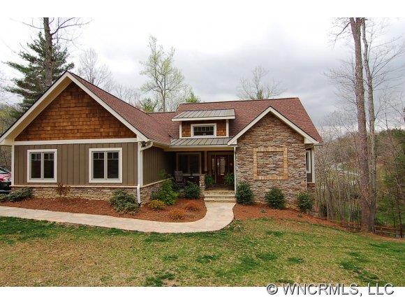 Property image 1 at 160 Flameleaf Lane, Hendersonville, NC 28739
