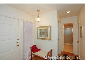 Property image 4 at 17 Lakemoor Lane, Hendersonville, NC 28739