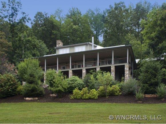 Property image 1 at 70 Deerhaven Lane, Asheville, NC 28803