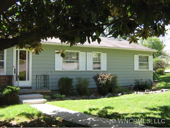 Property image 1 at 54 Pinehurst Road, Asheville, NC 28805