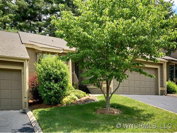 Property image 1 at 121 Beaver Ridge Road, Asheville, NC 28804