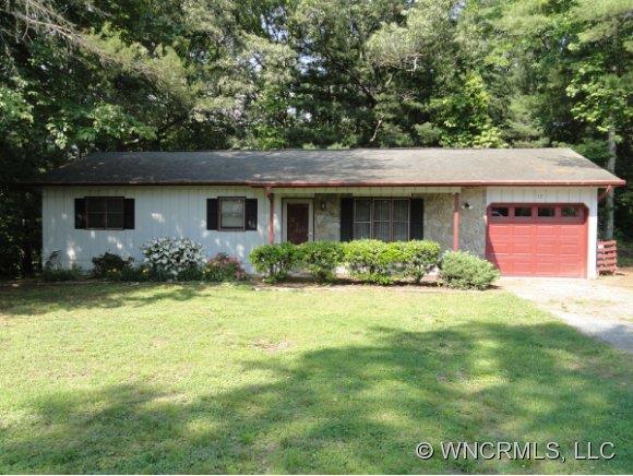 Property image 1 at 18 Stoney Nob Drive, Hendersonville, NC 28792