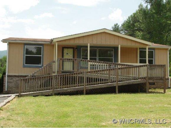 Property image 1 at 16 Timbers Edge Ln, Fairview, NC 28730