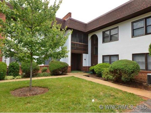 Property image 1 at 427 Sixth Avenue W B 8, Hendersonville, NC 28739