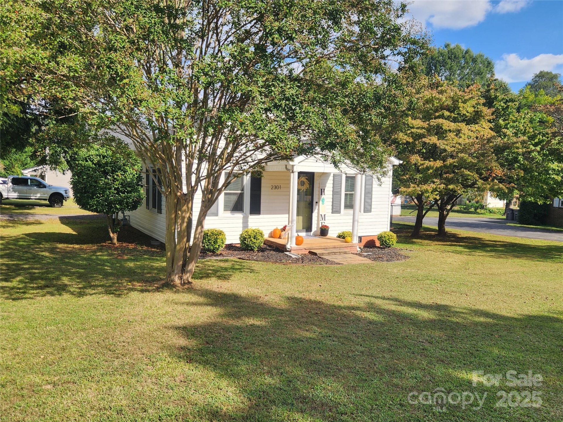 Property image 1 at 2301 S Ridge Avenue, Kannapolis, NC 28083
