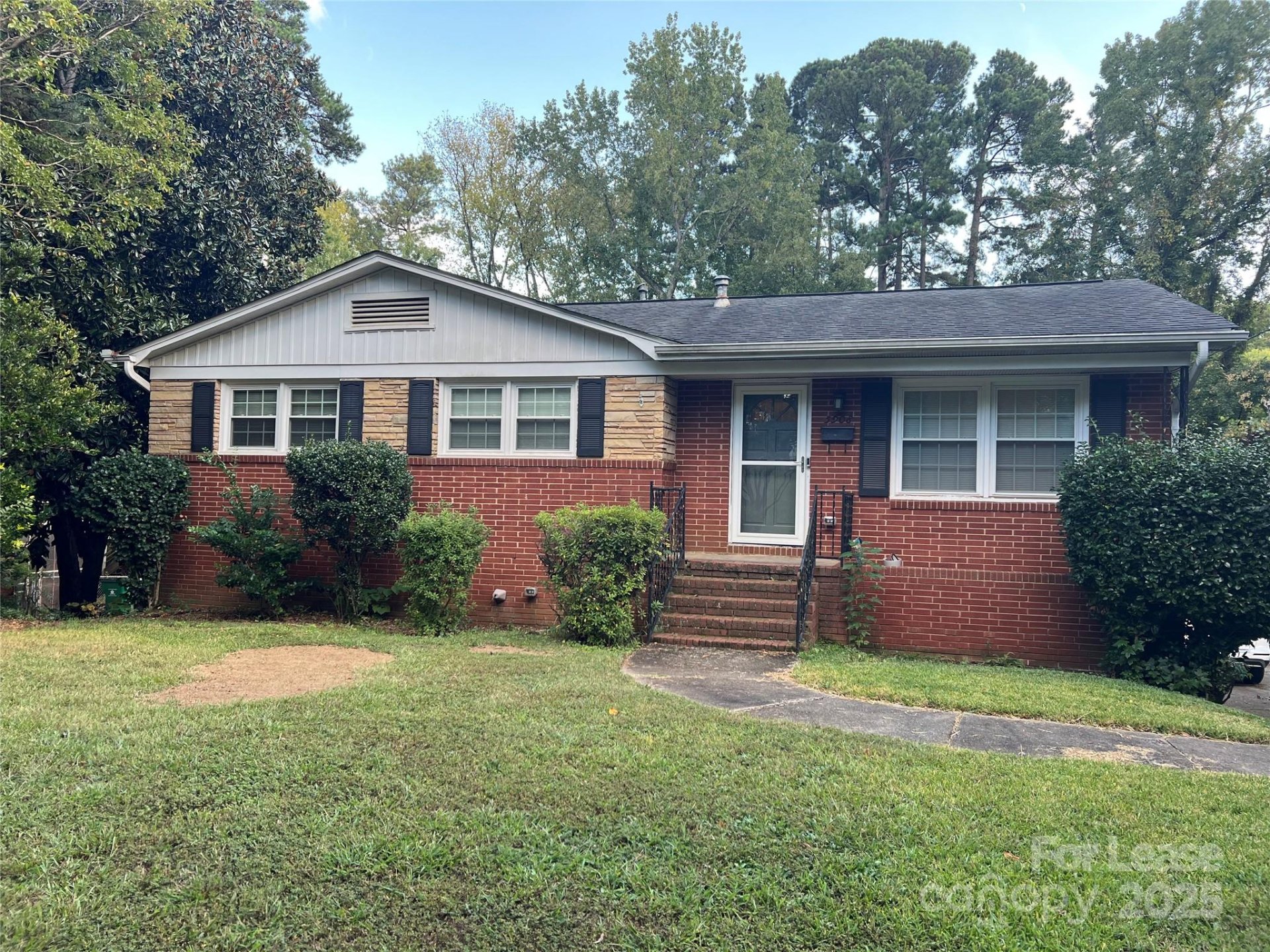 Property at 5908 Amity Place, Charlotte, NC 28212