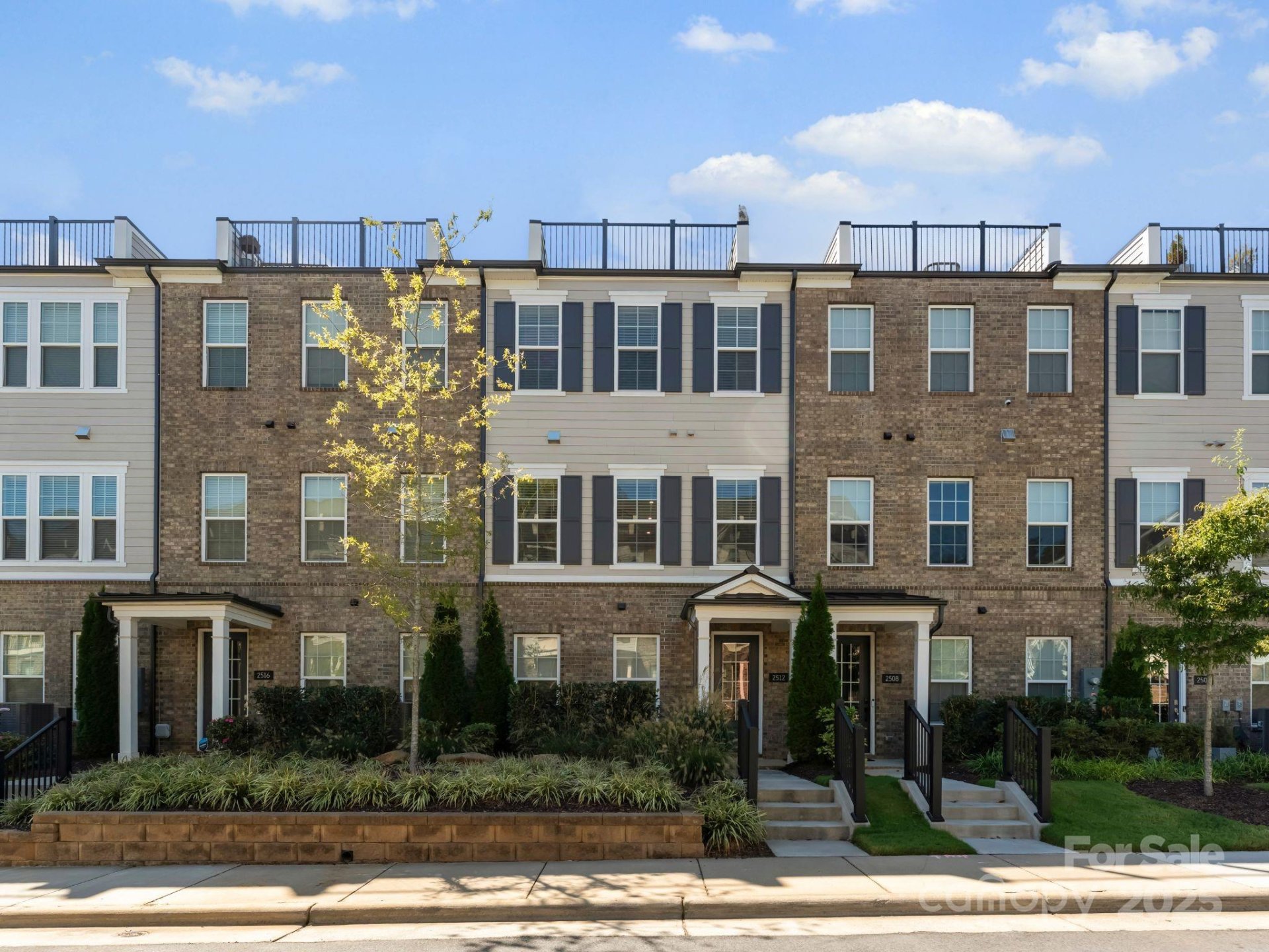 Property image 1 at 2512 Kenmore Avenue, Charlotte, NC 28204