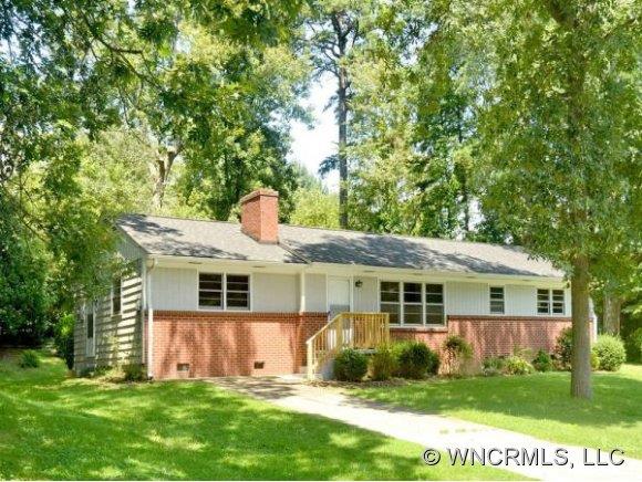 Property image 1 at 28 Forestdale Drive, Asheville, NC 28803