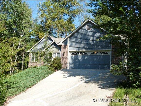 Property image 1 at 20 Moriah Lane, Asheville, NC 28803
