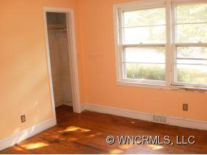 Property image 1 at 11 Pinehurst Road, Asheville, NC 28805