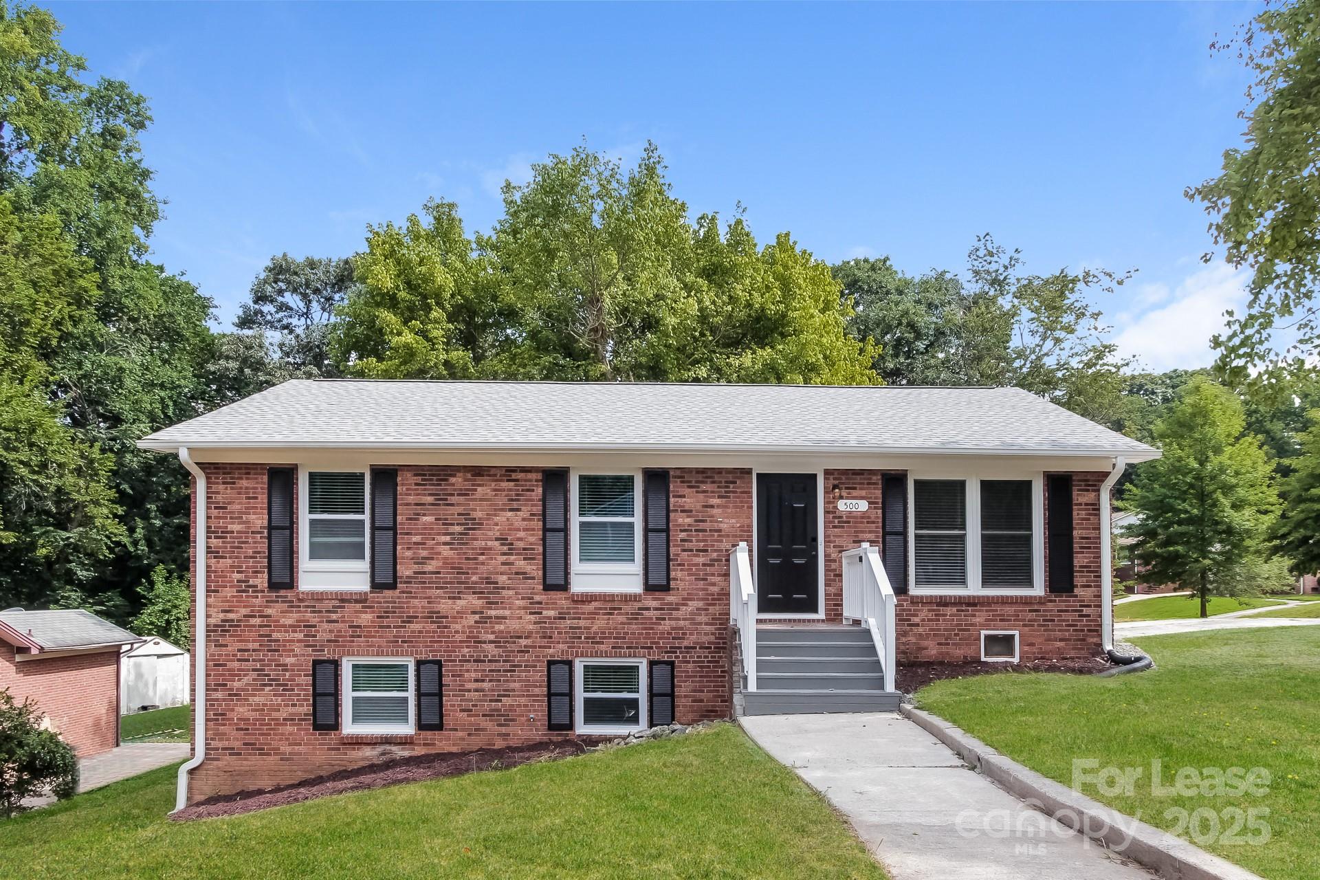 Property at 500 Fallingswood Court, Charlotte, NC 28217