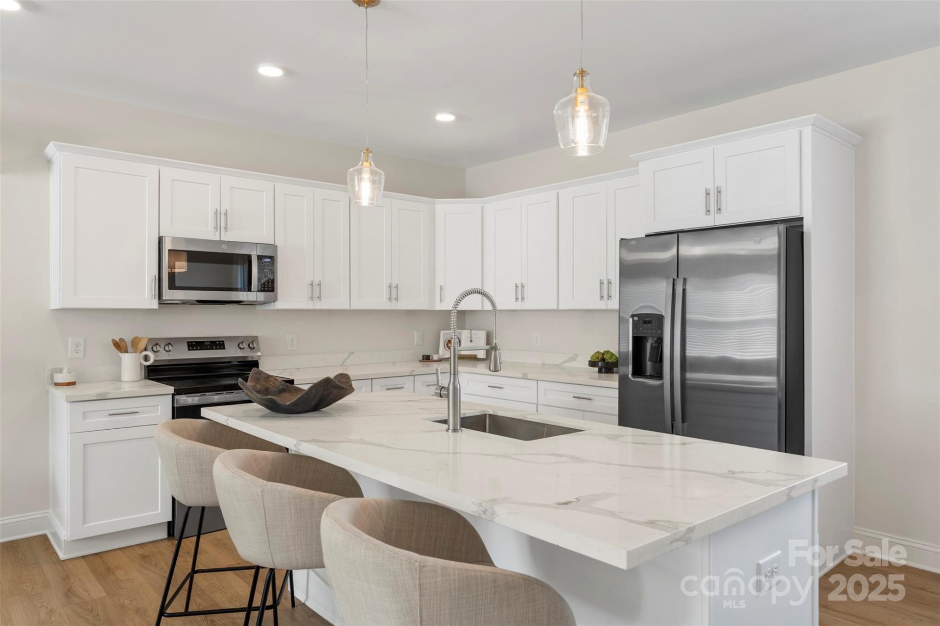 Property at 1112 Wonder Way, Charlotte, NC 28208