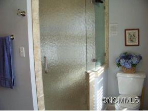 Property image 1 at 4 Creekside Way, Asheville, NC 28804