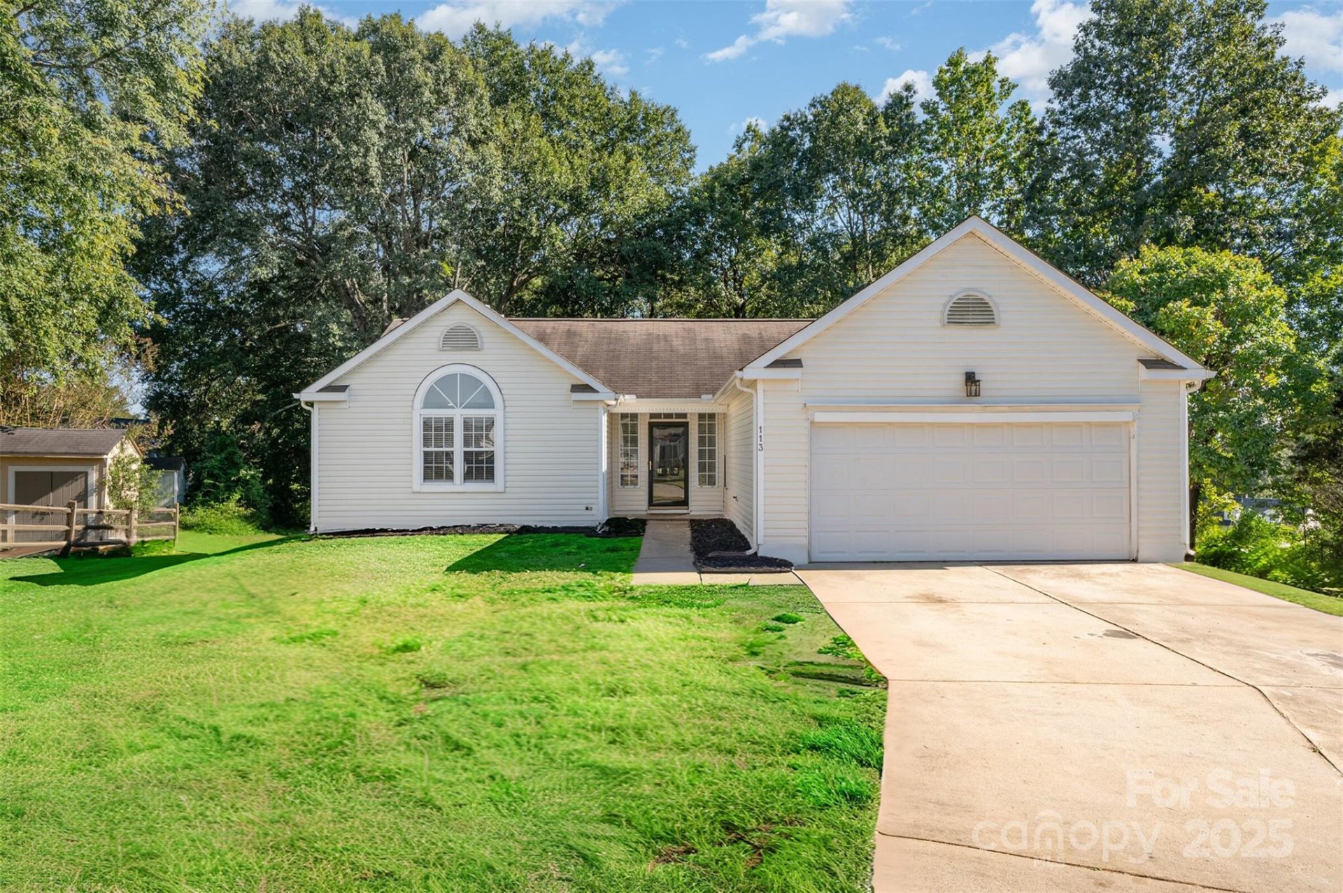 Property at 113 S Mulberry Court, Mount Holly, NC 28120