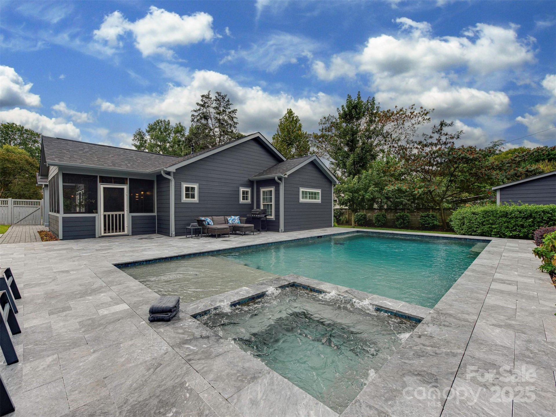 Property at 3039 N Alexander Street, Charlotte, NC 28205