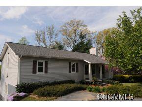 Property image 1 at 10 Stoney Nob Dr, Hendersonville, NC 28792