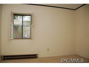 Property image 1 at 2409 E Morningside Dr, Hendersonville, NC 28791