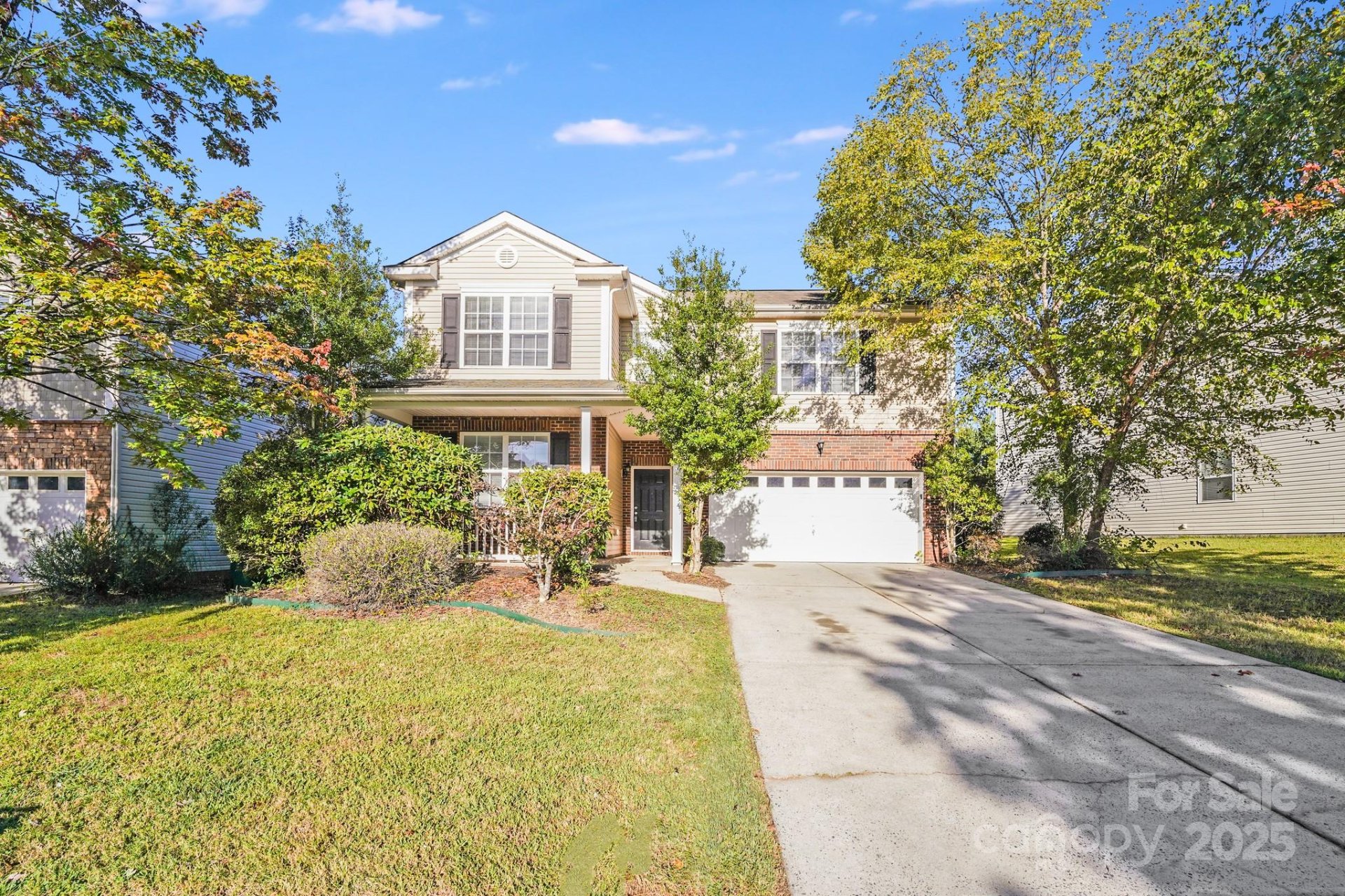 7403 Lamplighter Close Drive