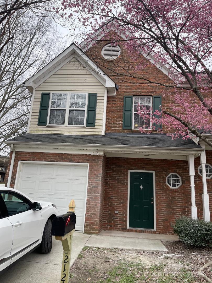 Property at 2121 Lennox Square, Charlotte, NC 28210