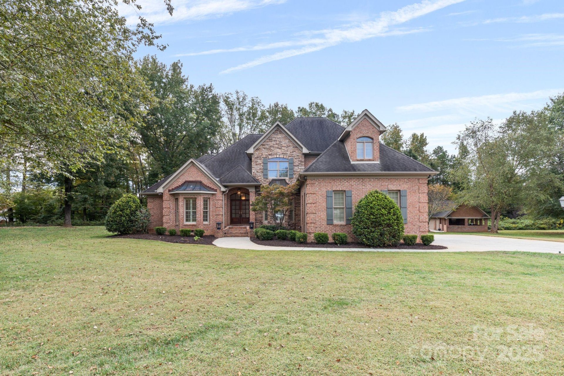 Property at 9711 Arlington Oaks Drive, Charlotte, NC 28227