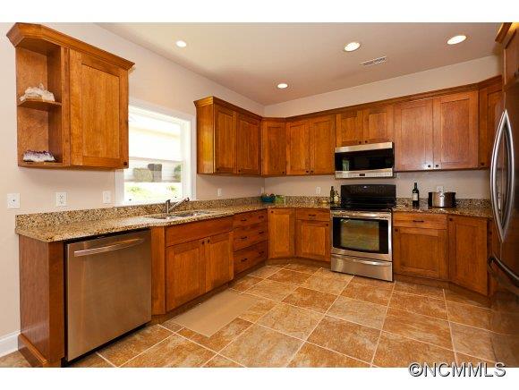 Property image 3 at 11 Catalina Court, Asheville, NC 28806