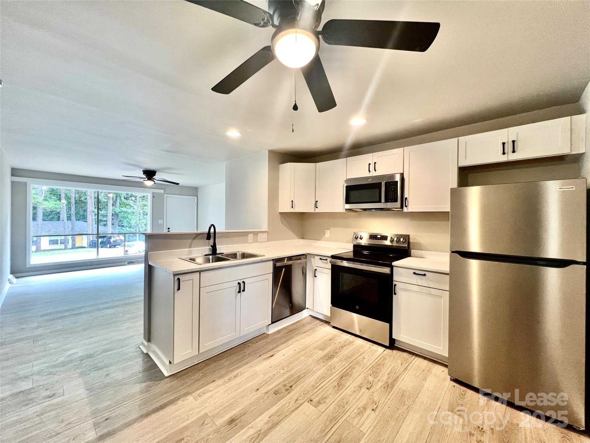 Property image 1 at 3201 Erskine Drive, Charlotte, NC 28205