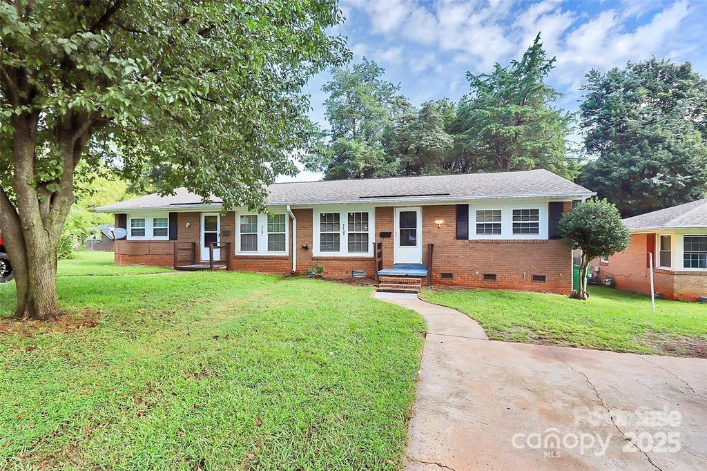Property at 4709 Americana Avenue, Charlotte, NC 28215