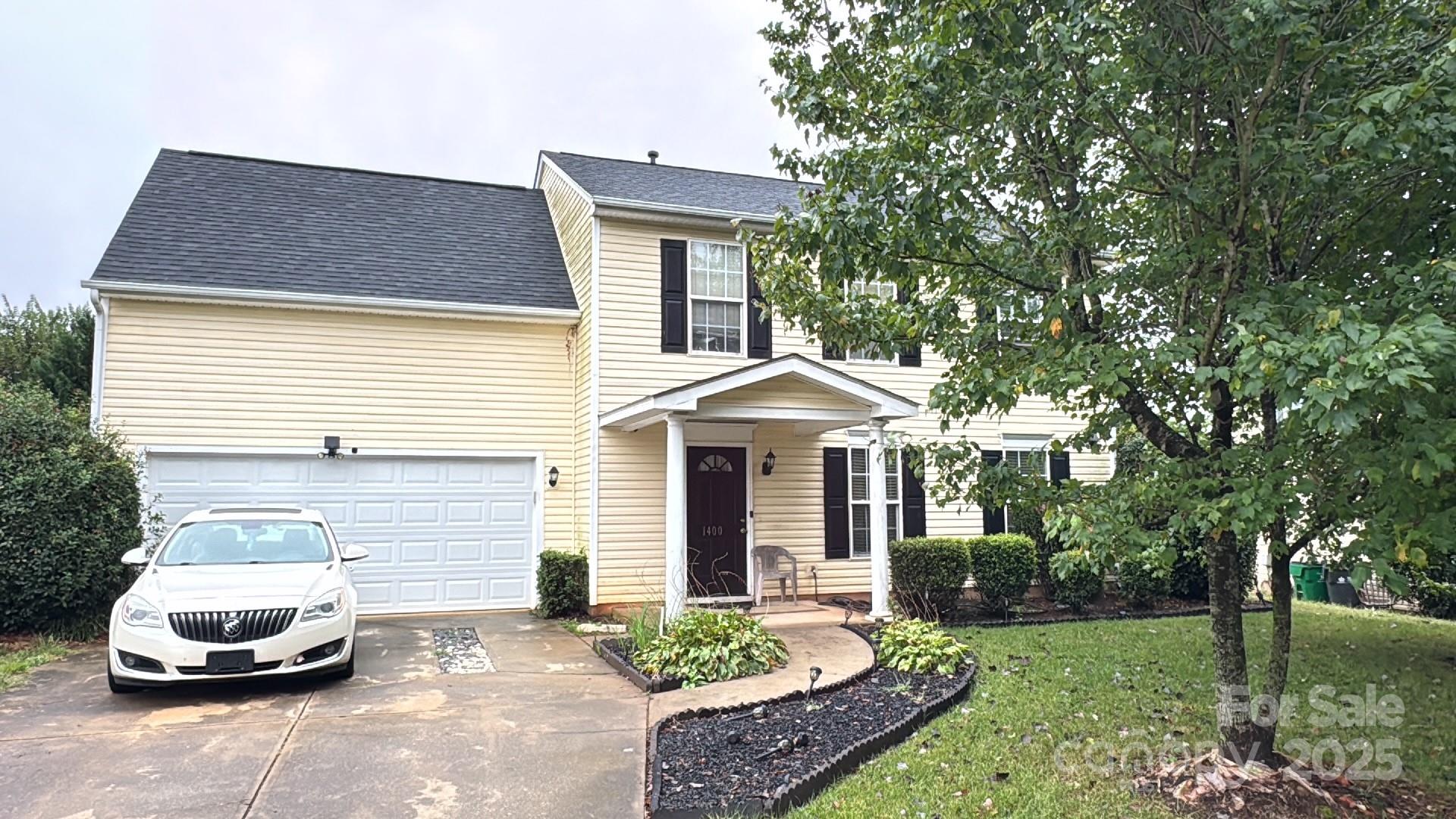 Property image 1 at 1400 Galesburg Street, Charlotte, NC 28216