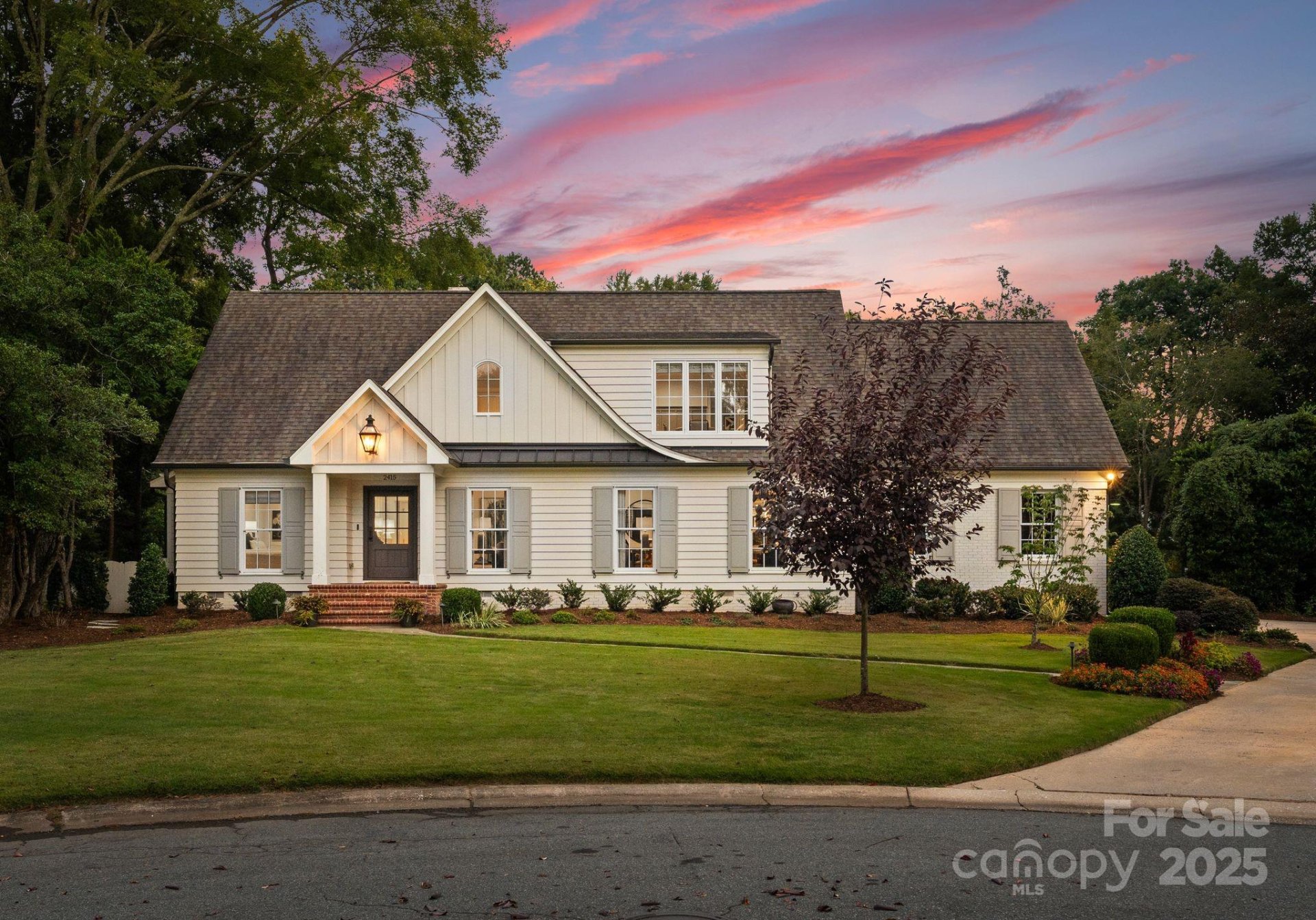 Property image 1 at 2415 Knollwood Road, Charlotte, NC 28211