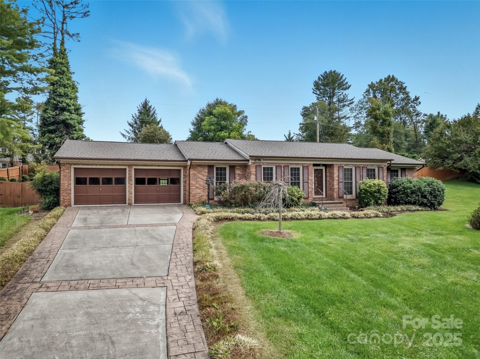 Property at 304 Melissa Way, Hendersonville, NC 28791