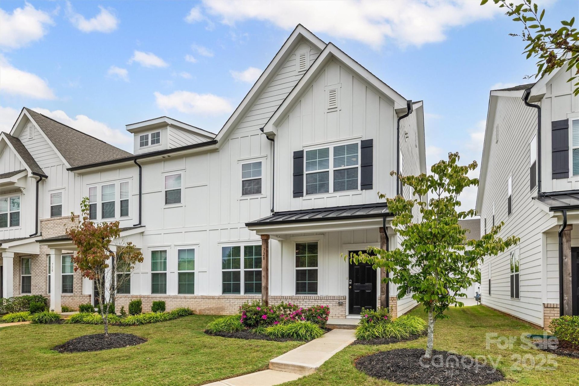 Auden, Rock Hill community