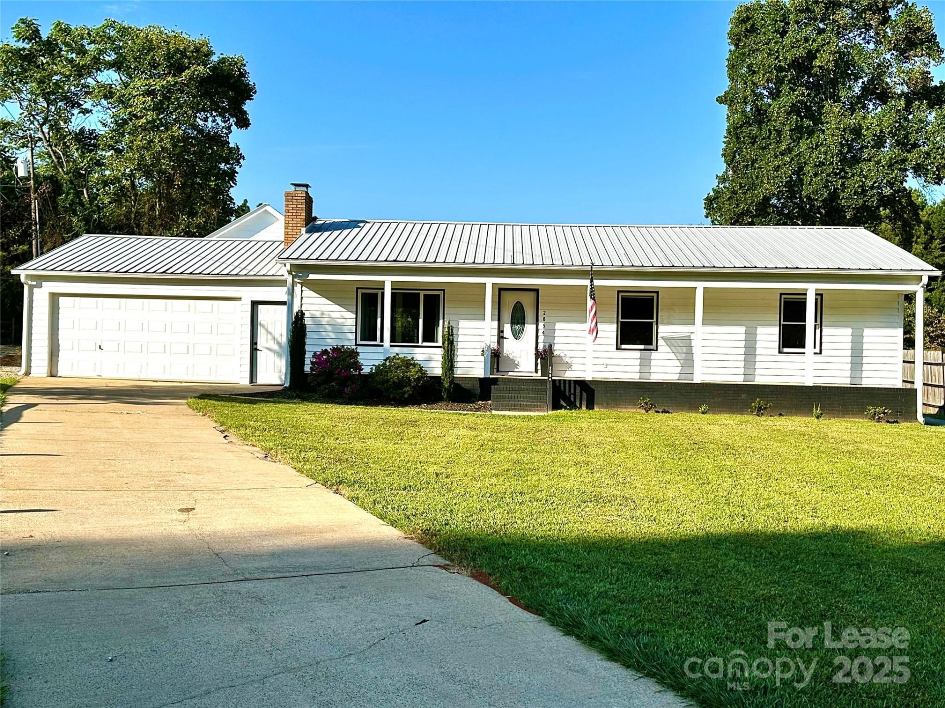 Property image 1 at 2054 Hickory Hills Drive, Denver, NC 28037