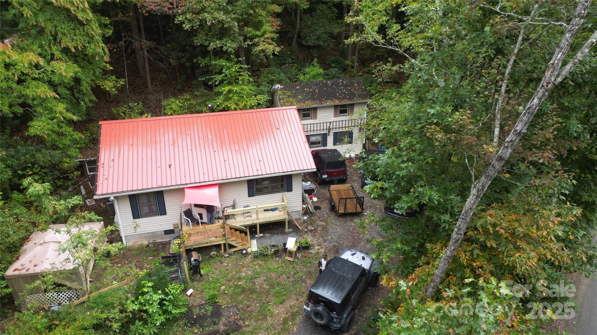 Property at 739 Holiday Drive, Hendersonville, NC 28739