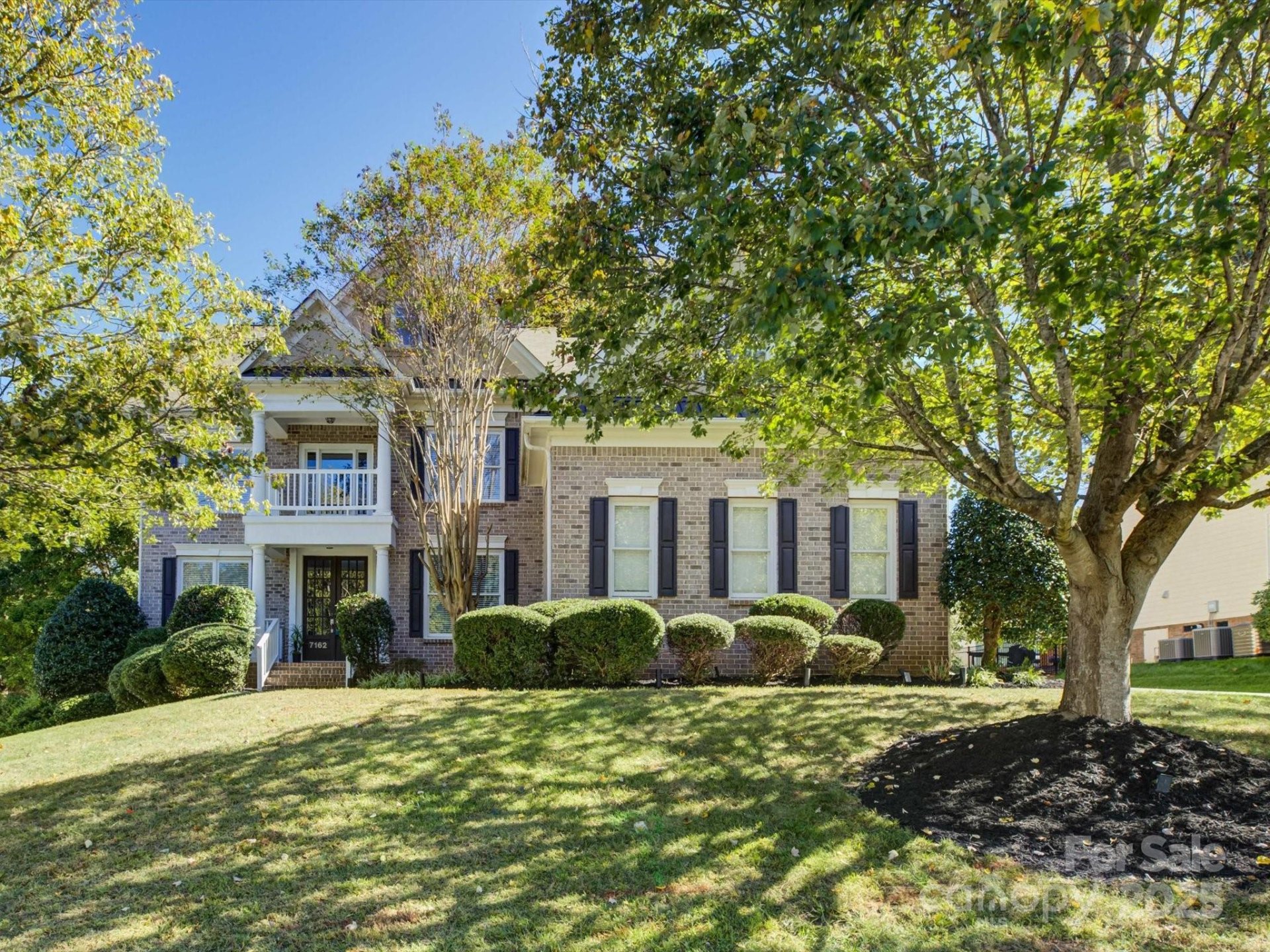 7162 Harcourt Crossing