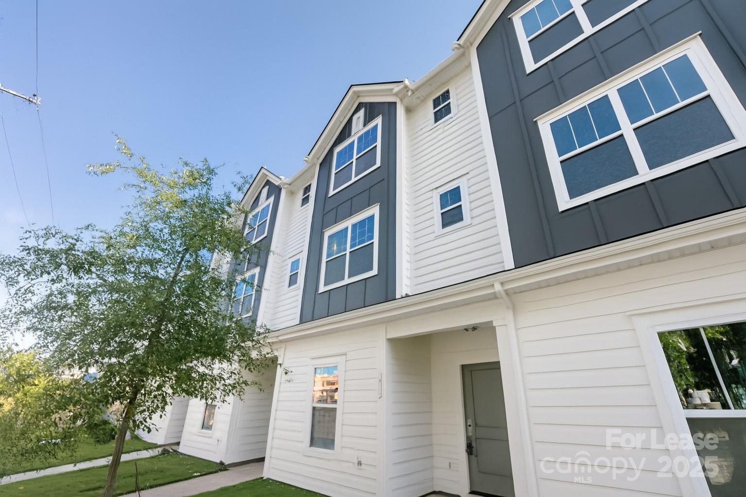 Property image 1 at 5016 Central Avenue, Charlotte, NC 28205