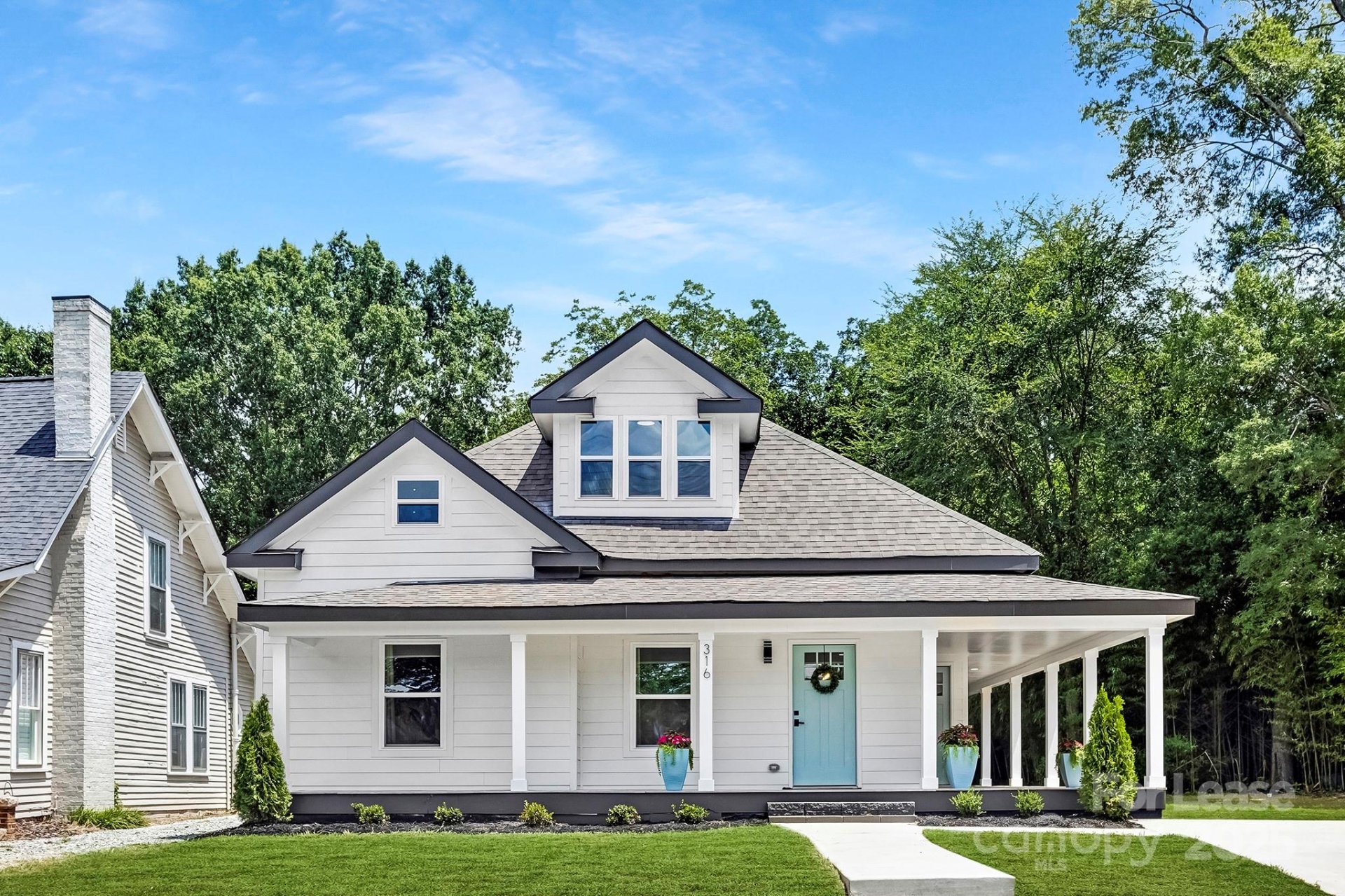 Elizabeth Heights, Salisbury community