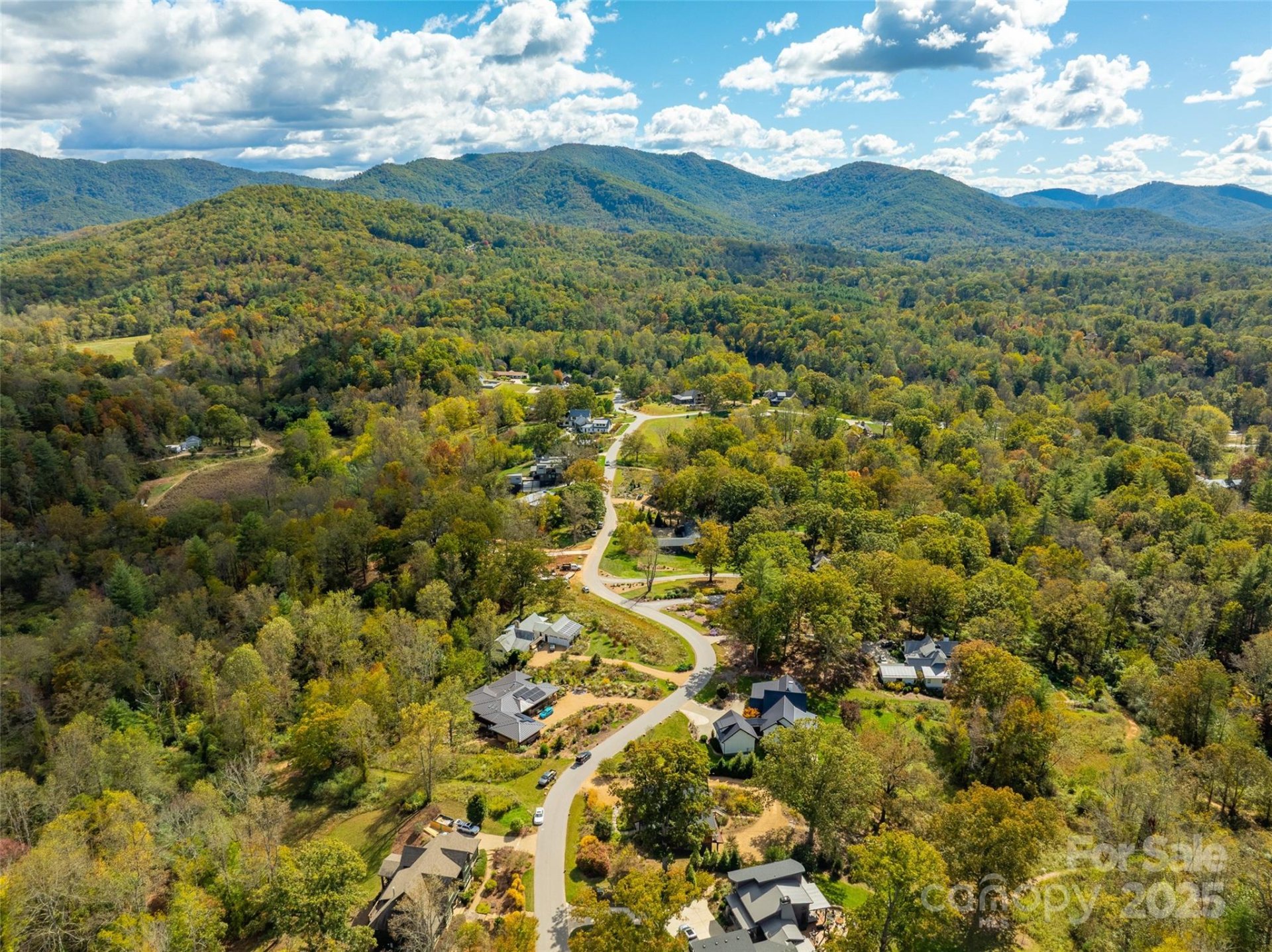 Property at 18 Towering Oaks Lane, Asheville, NC 28805