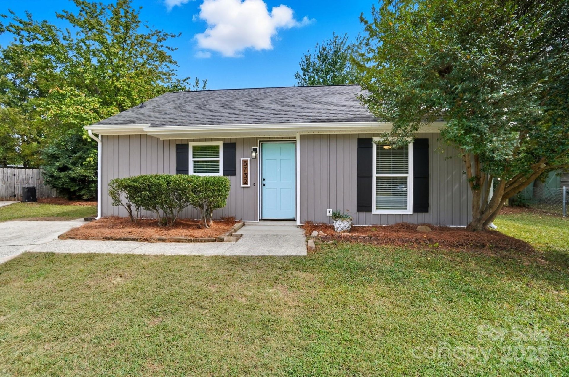 Property at 6732 Park Hickory Drive, Charlotte, NC 28227